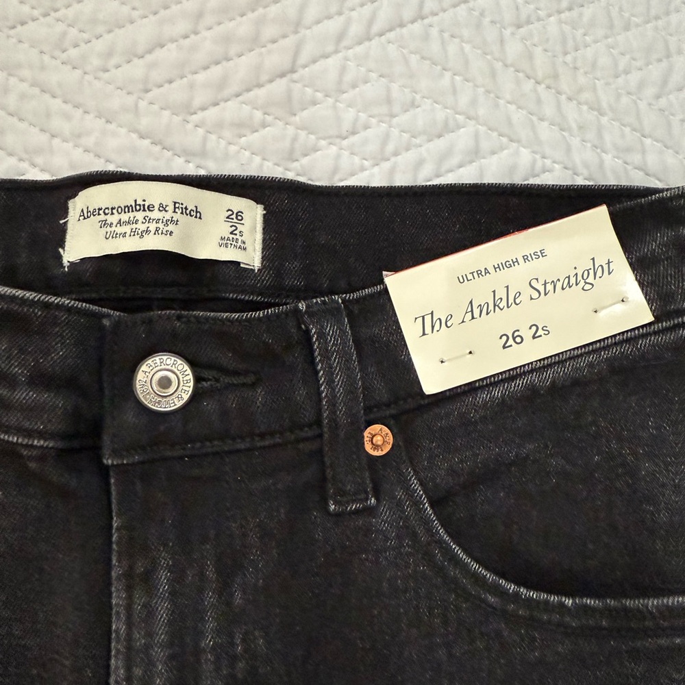 Abercrombie The Ankle Straight Curve Love Black Jeans Women Size 26/ 2S - Picture 7 of 9
